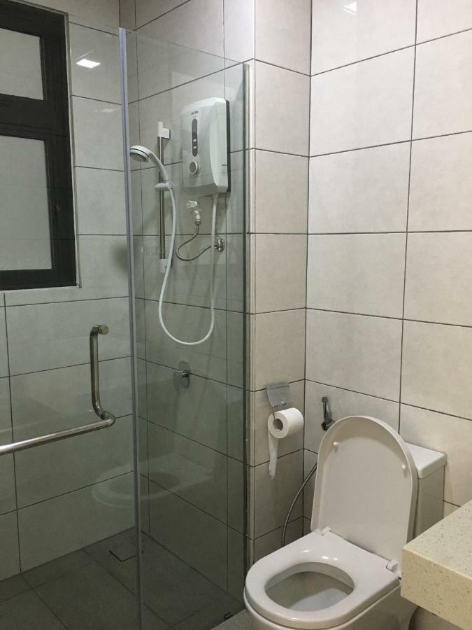 Ioi Conezion Iman'S Home With Pool View Unit Putrajaya Dış mekan fotoğraf