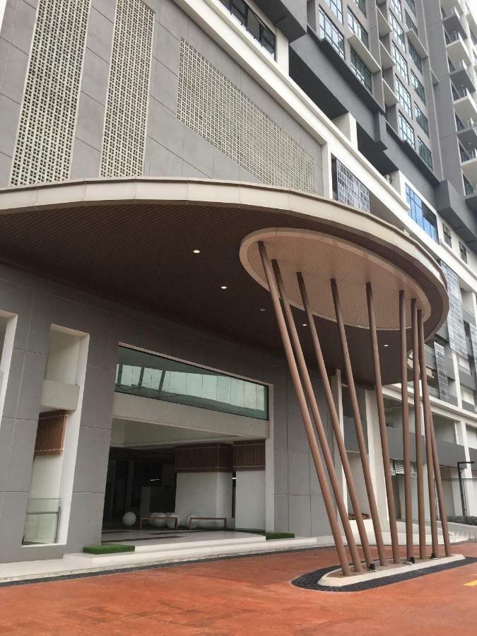 Ioi Conezion Iman'S Home With Pool View Unit Putrajaya Dış mekan fotoğraf